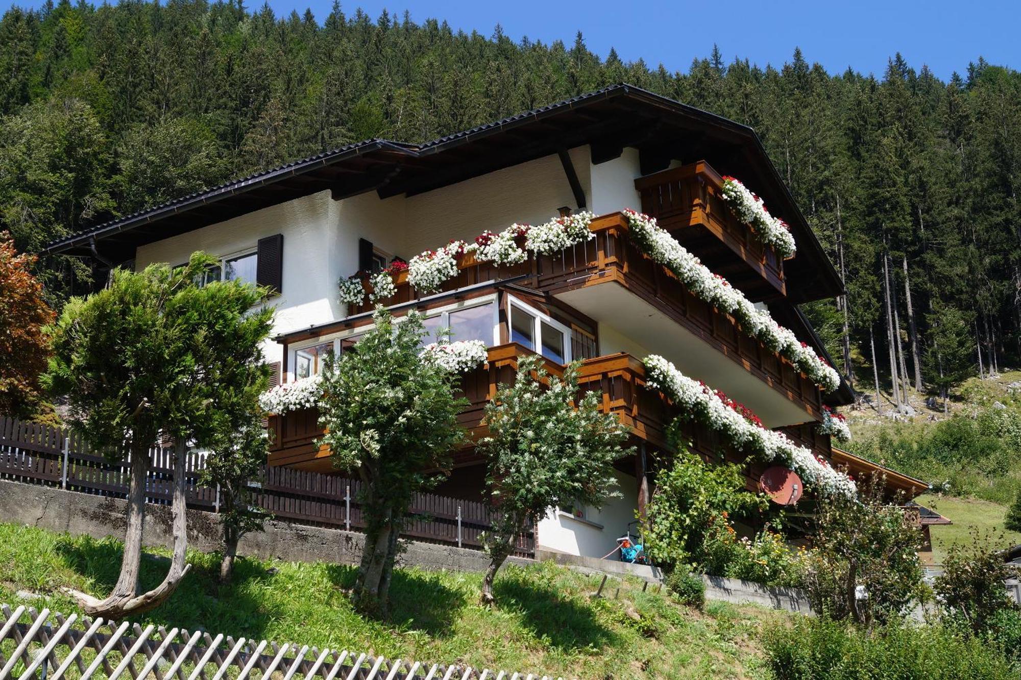 Gaestehaus Hoeck Schruns Ngoại thất bức ảnh